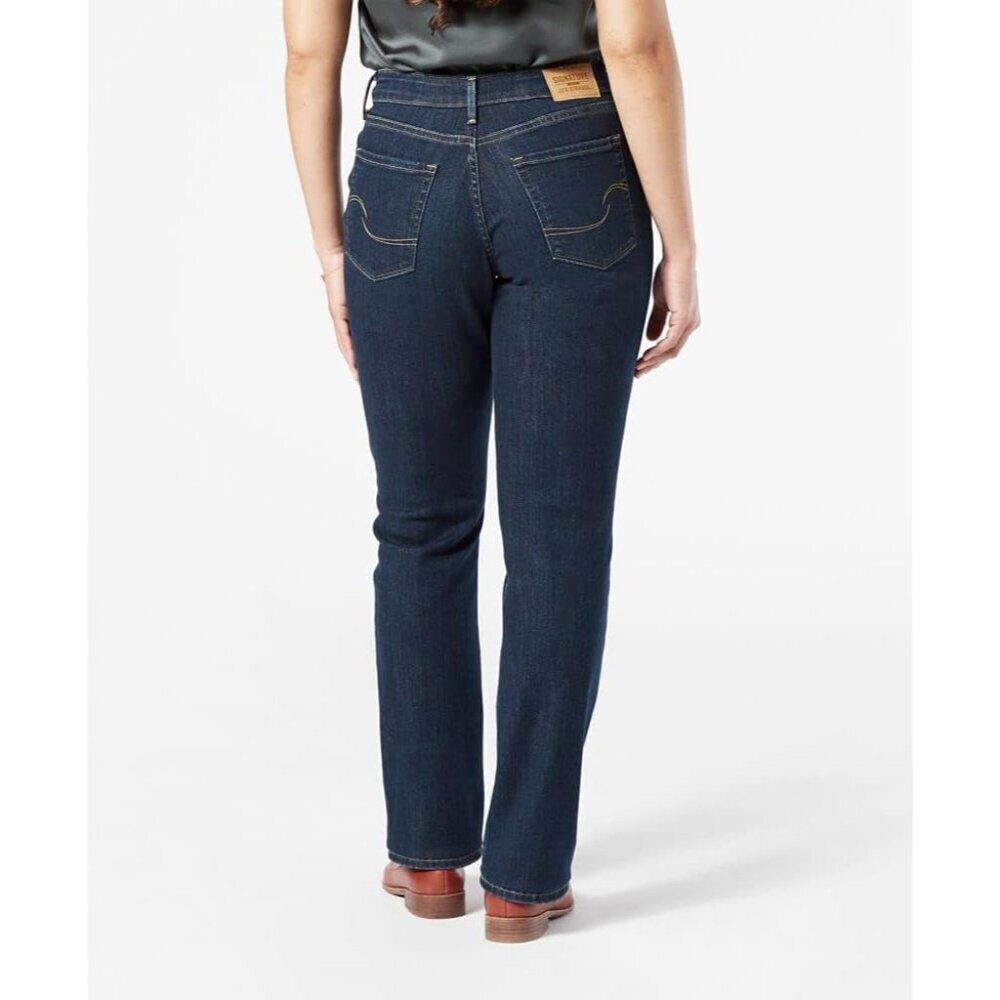 Women's Mid-Rise Stretch Straight Jeans Plus Size Denim Casual Comfort - Picture 3 of 3